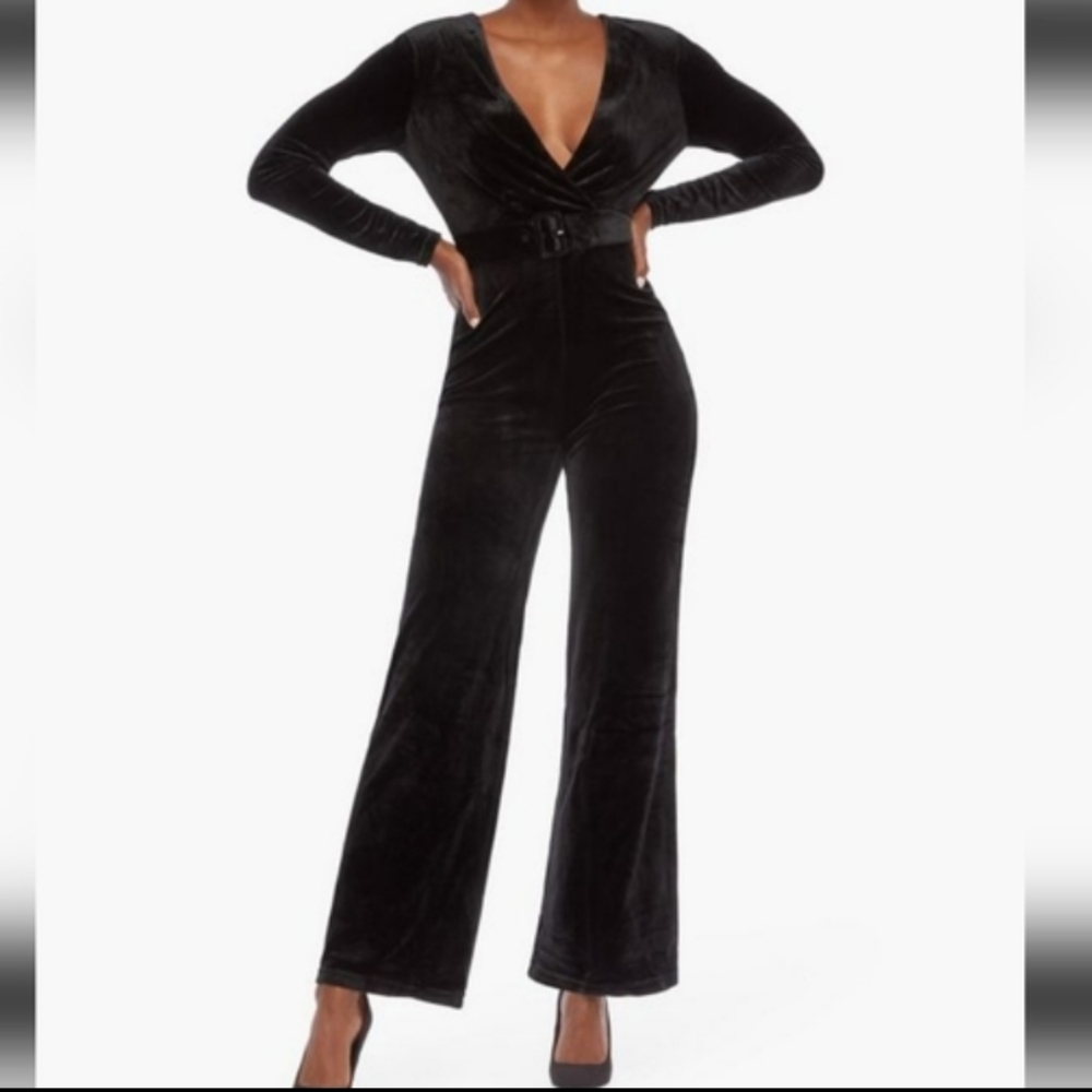 Justfab black velvet long sleeves jumpsuit wide leg wrapped Belted size XS